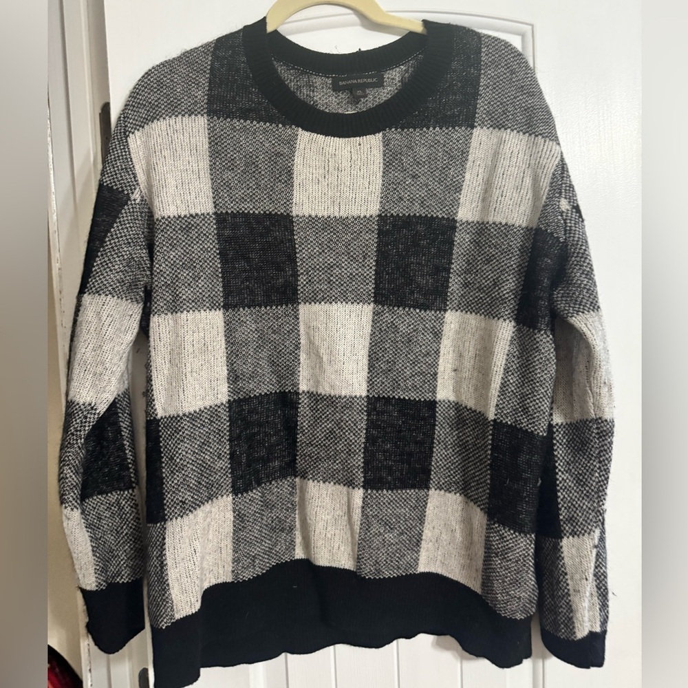 Banana Republic Black and White Checkered Sweater